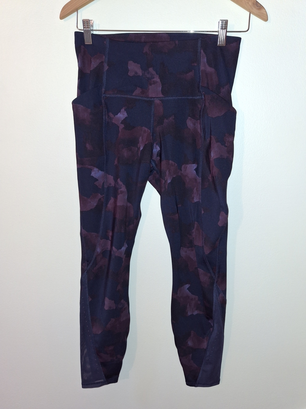 all in motion Navy/Dark Purple Camo Leggings